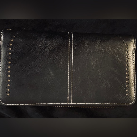 NWOT Charm Infinite Women’s Black Wallet - Picture 2 of 6